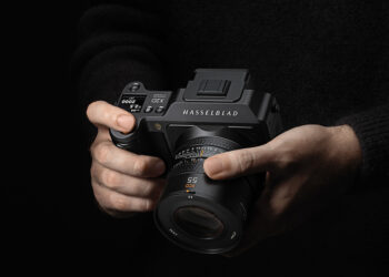 La Hasselblad X2D 100C è ufficiale. Arriva con tre nuove ottiche