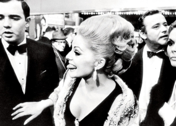 Morto Douglas Kirkland, il fotografo delle celebrità