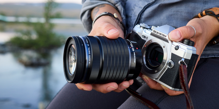 Annunciata ufficialmente la OM System OM-5