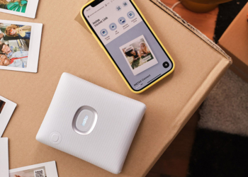 Instax fa “quadrato”: presentata la Square Link