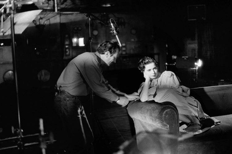 Paolo Roversi e Isabella Rossellini, set Lancome, Parigi, 1990