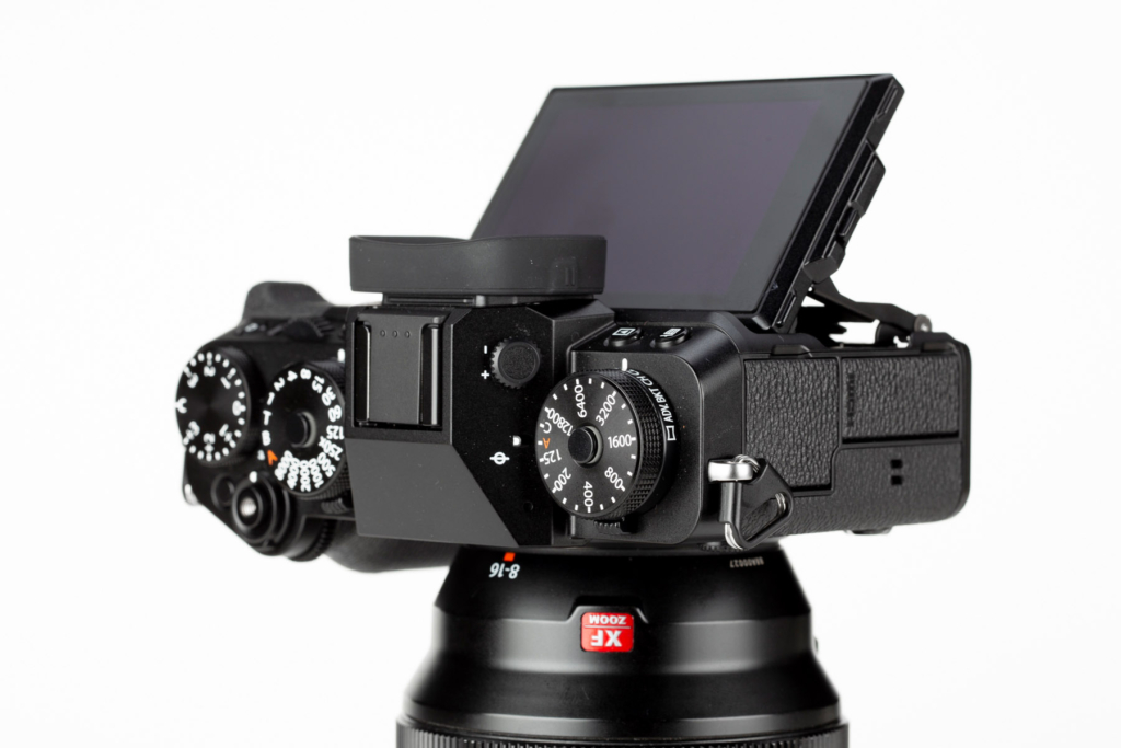 Fujifilm X-T5 mirrorless APS-C la recensione