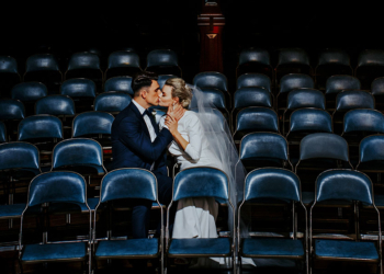 © Jacinta Oaten, finalista Lit ! - Extra Light, flashes and creative lighting International Wedding Photographer of the Year 2022