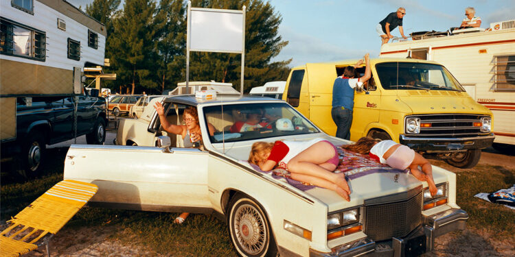 Mitch Epstein Cocoa Beach I, Florida, 1983 Chromogenic print, Edition of 10. 50x60cm