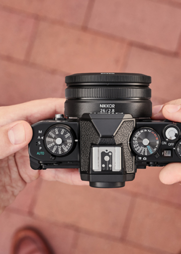 NIKKOR Z 26mm f/2.8 obiettivo pancake per mirrorless full frame e APS-C Nikon
