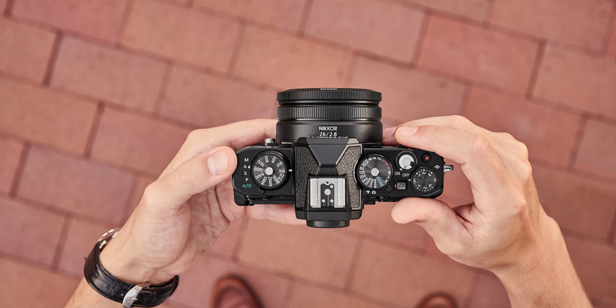 Obiettivo Pancake 32mm F/10 Focus Free Per Fotocamere Mirrorless – Stile Vintage Lo-Fi, Compatto Per Street Photography