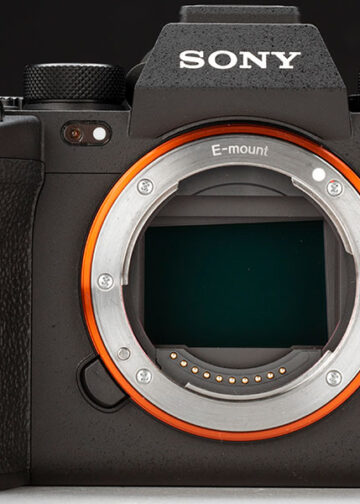 Mirrorless Sony A1 senza obiettivo