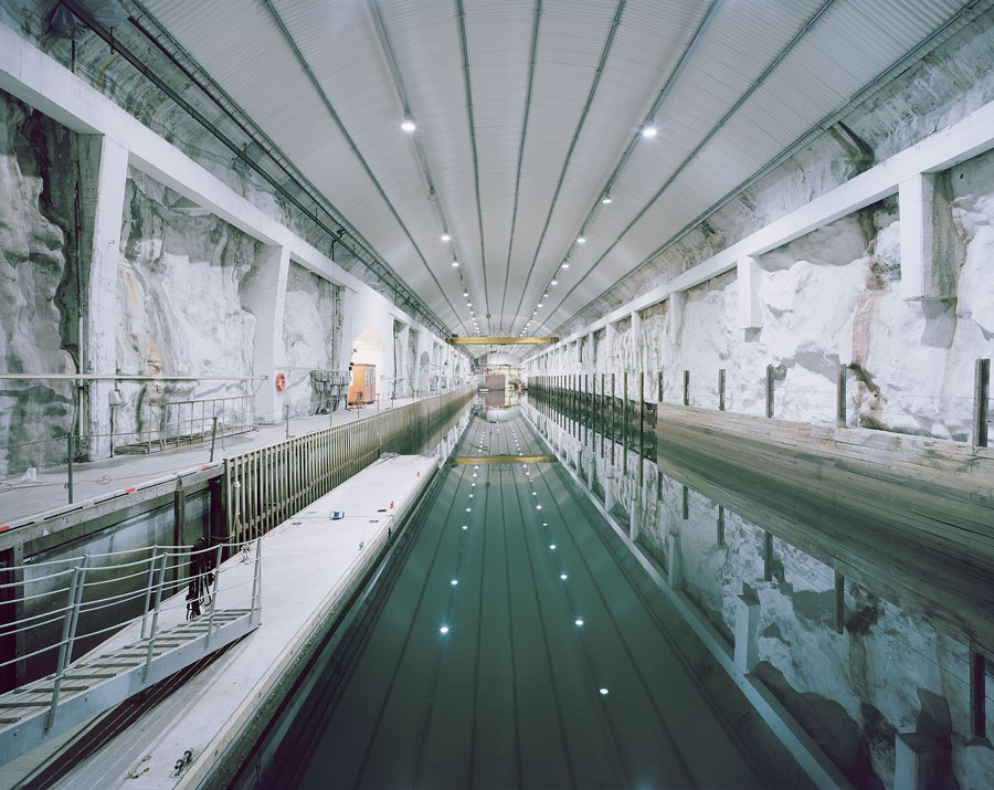 Mostra fotografica © Gregor Sailer, Underground Submarine Deep Water Dock, 2022. The Polar Silk Road