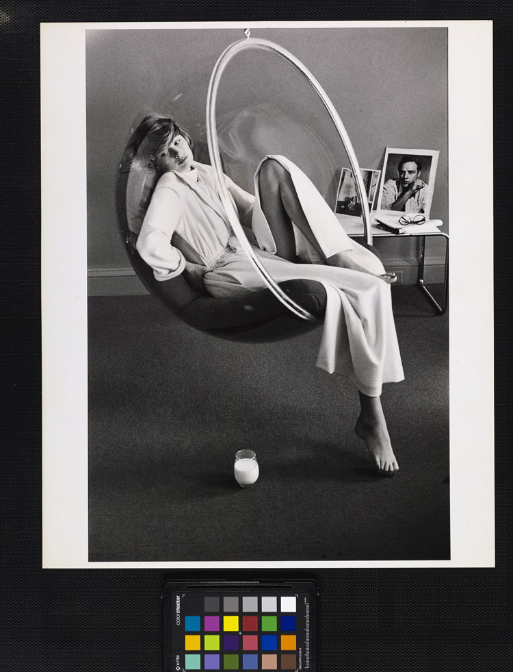 Kourken Pakchanian, Modella su una bubble chair, 1973, Vogue © Condé Nast. Chronorama