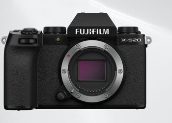 Fujifilm X-S20