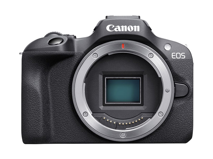 Canon Eos R100 con sensore scoperto