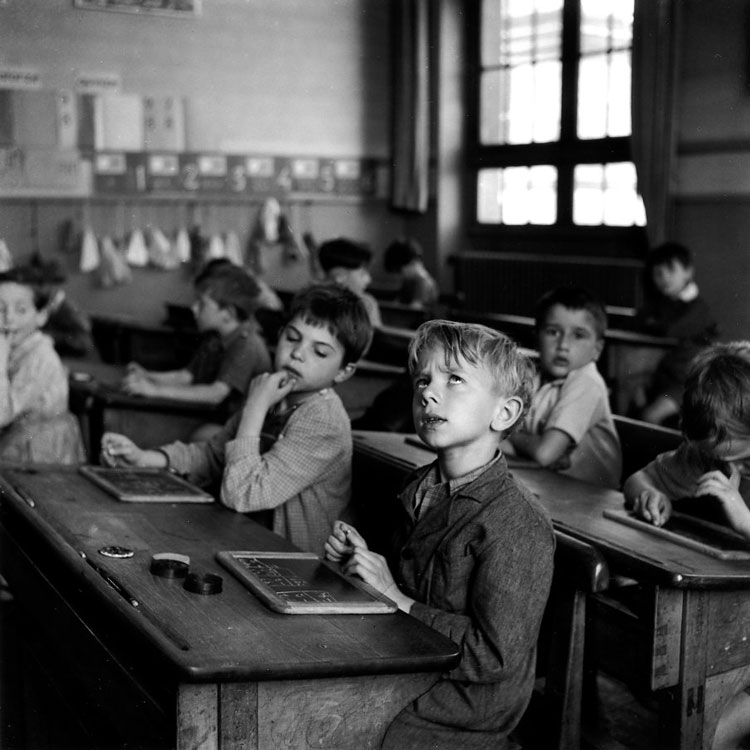 © Robert Doisneau, L'information scolaire, Paris,1956