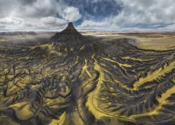 Juan López Ruiz, "The Factory" Open, Nature/Landascape, Epson International Pano Awards 2022.