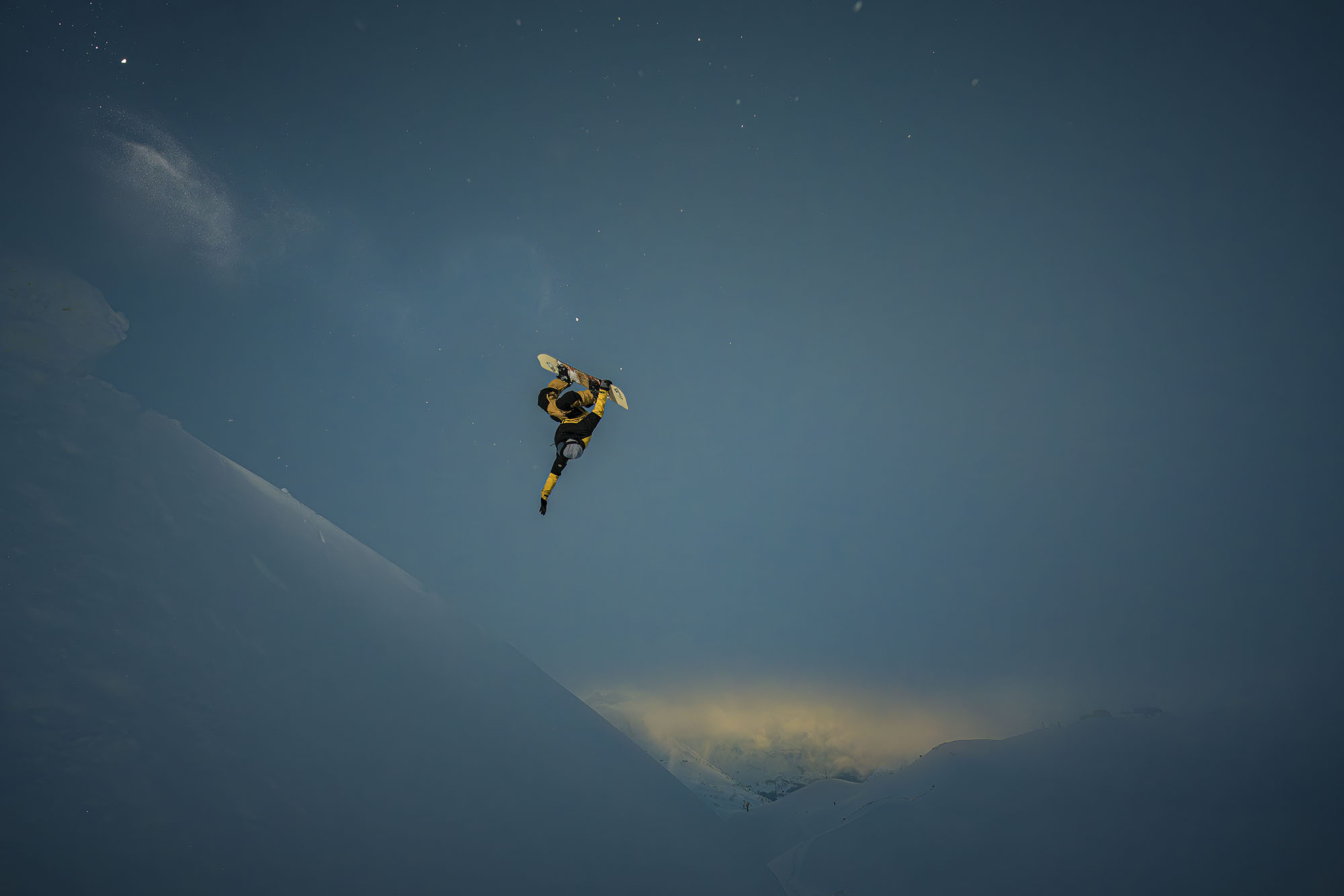 sciatore in salto