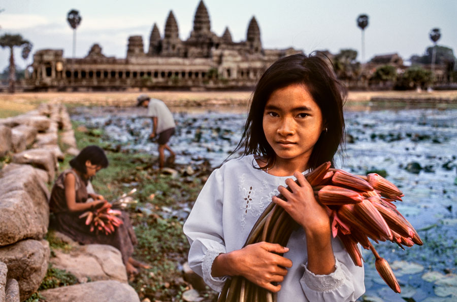 Angkor Wat, Cambogia, 1998. © Steve McCurry