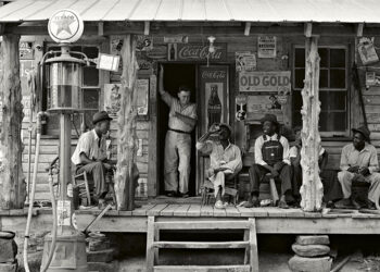 Dorothea Lange, Negozio di campagna su strada sterrata, Gordonton, North Carolina, 1939. Mostra Bassano del Grappa