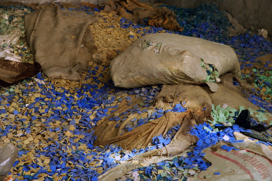 Luigi Ferrigno, Murano, Conterie, deposito dela sabbia di mare, mosaico , 1997