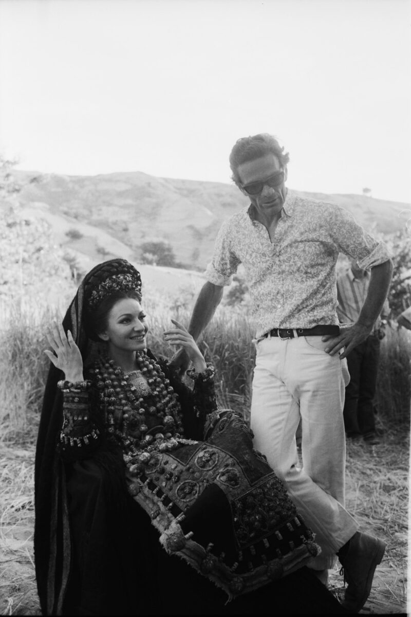 Mimmo Cattarinich, Maria Callas e Pier Paolo Pasolini sul set di "Medea", 1969. Cortesia Associazione Culturale Mimmo Cattarinich