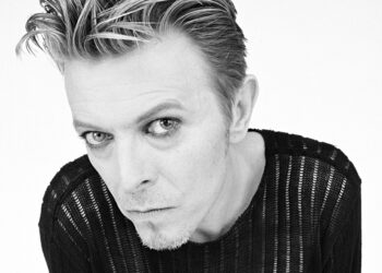 David Bowie, No Different From Anyone Else, Dazed & Confused N. 15, 1995. © Rankin