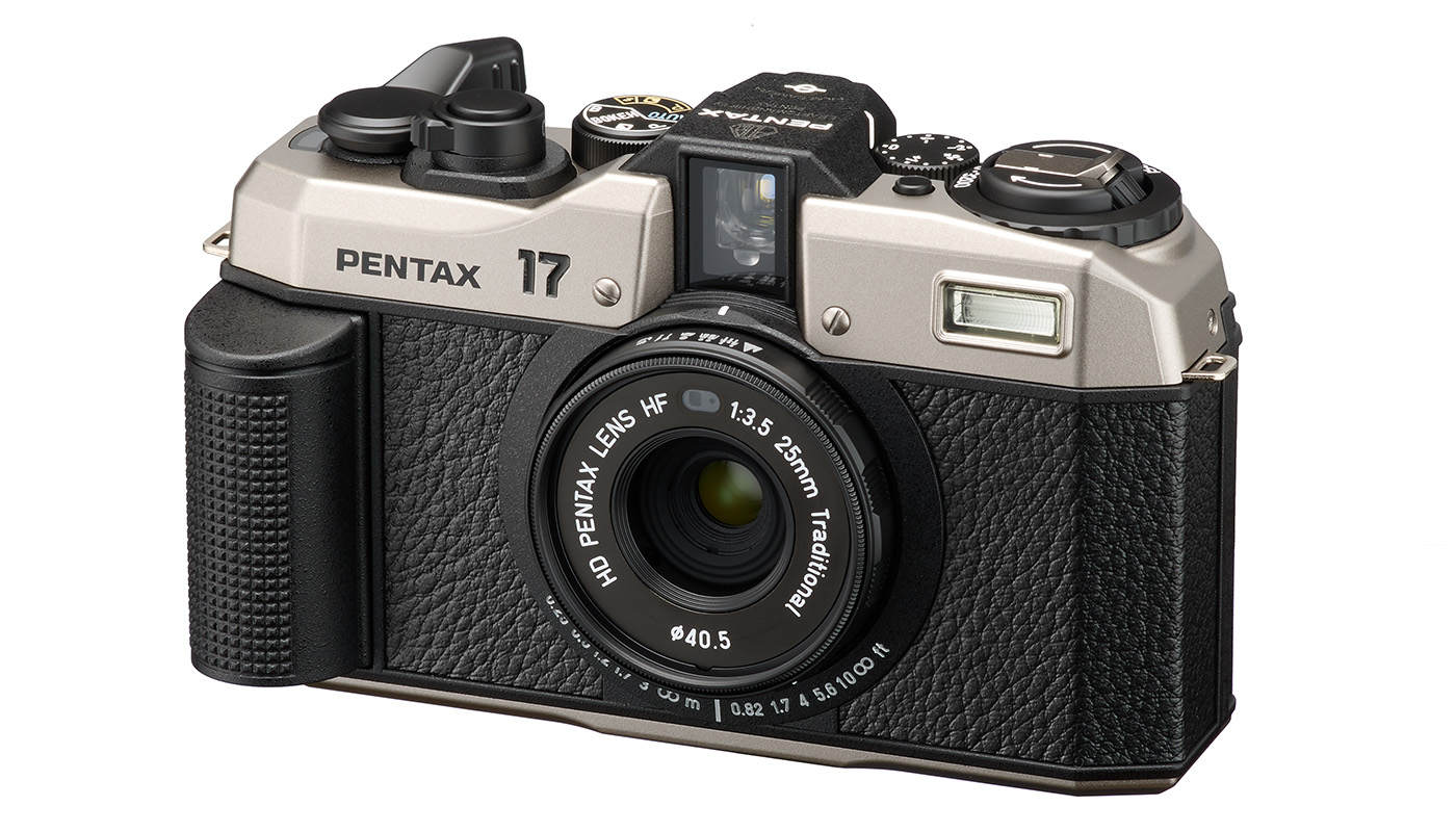 Pentax_17_trequarti frontale