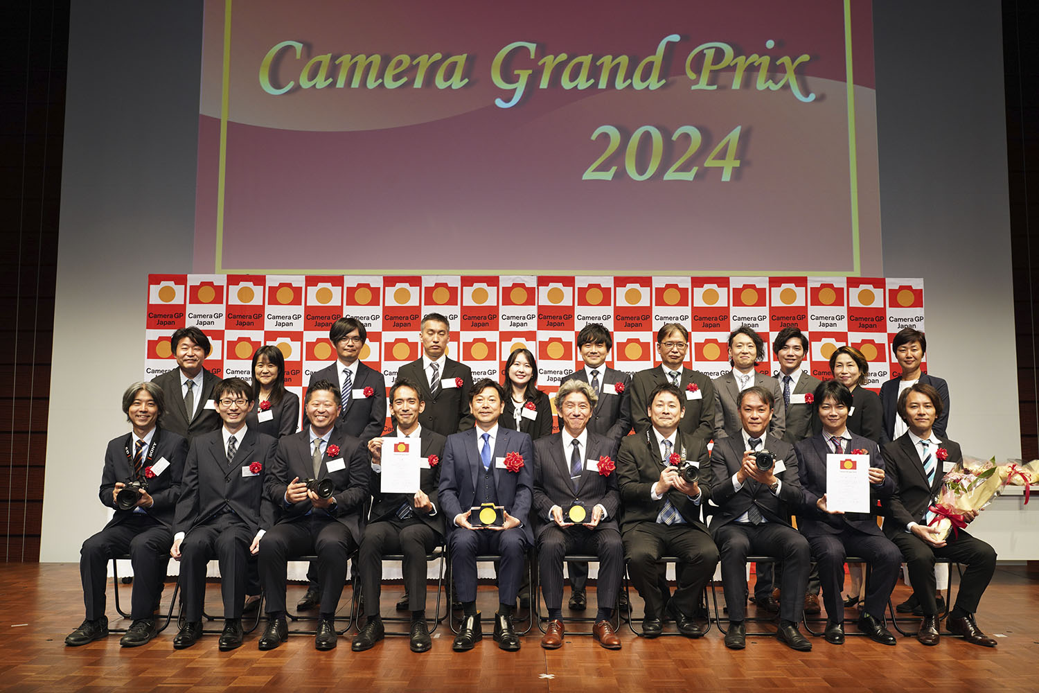 gruppo dei vincitori al camera grand prix 2024