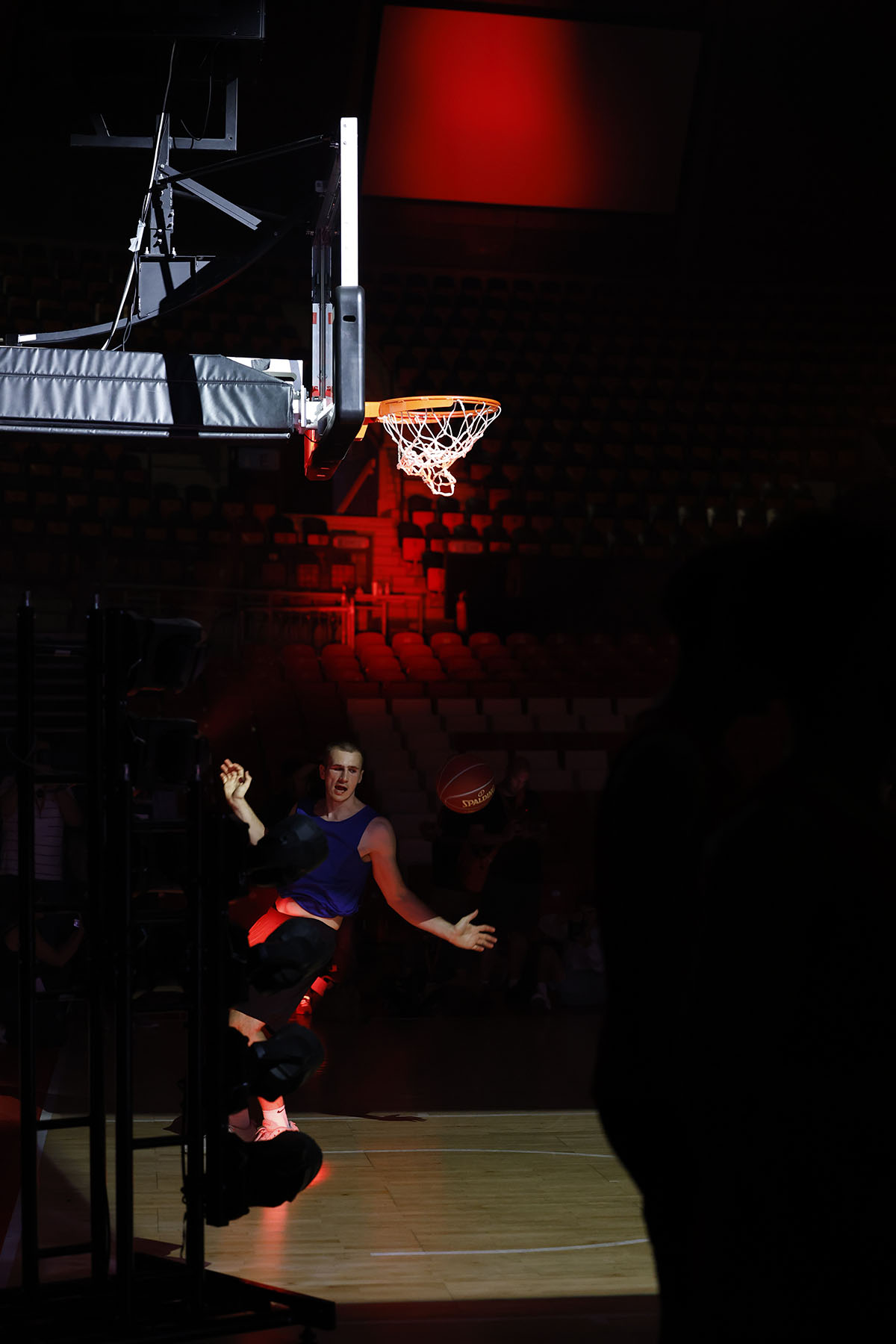 Canon-Eos-R1_sequenza_basket27