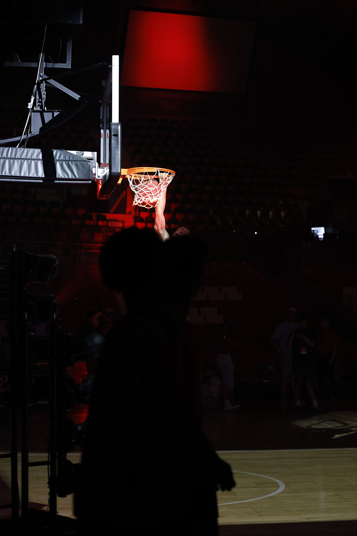 Canon-Eos-R1_sequenza_basket9