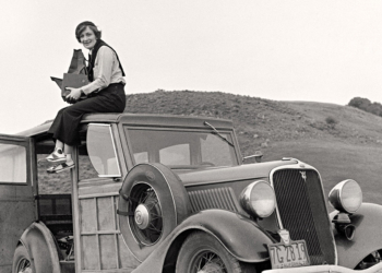 I racconti umani della fotografia documentaria di Dorothea Lange