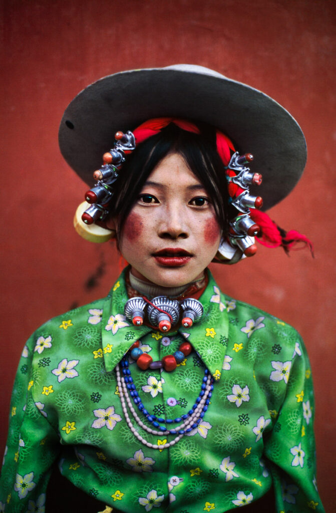 Tagong, Tibet, 1999. © Steve McCurry, mostra fotografica Uplands&Icons Biella