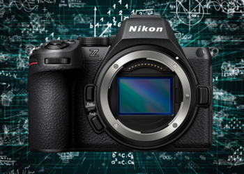 La Z5II è il modello d'accesso al mondo delle full frame di Nikon: costa 1.899 euro solo corpo.