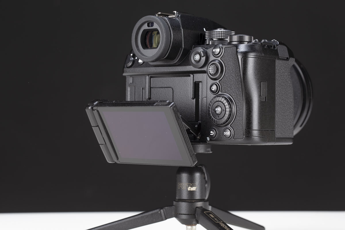 Limix-S1II_Monitor-2
