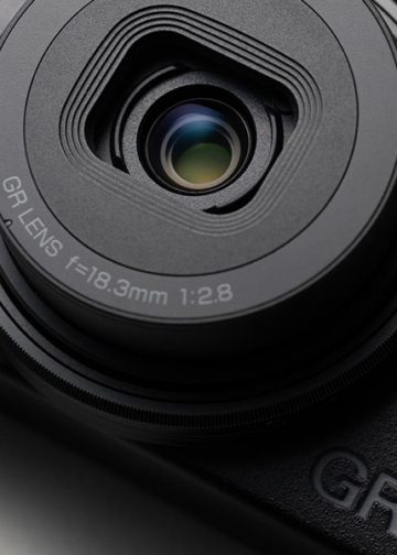 Ricoh GR IV: evoluzione mirata a caro prezzo. Ora è la GR III il vero affare