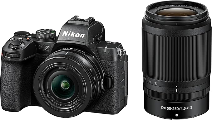 Nikon Z50II con Nikkor Z DX 16-50mm e 50-250mm
