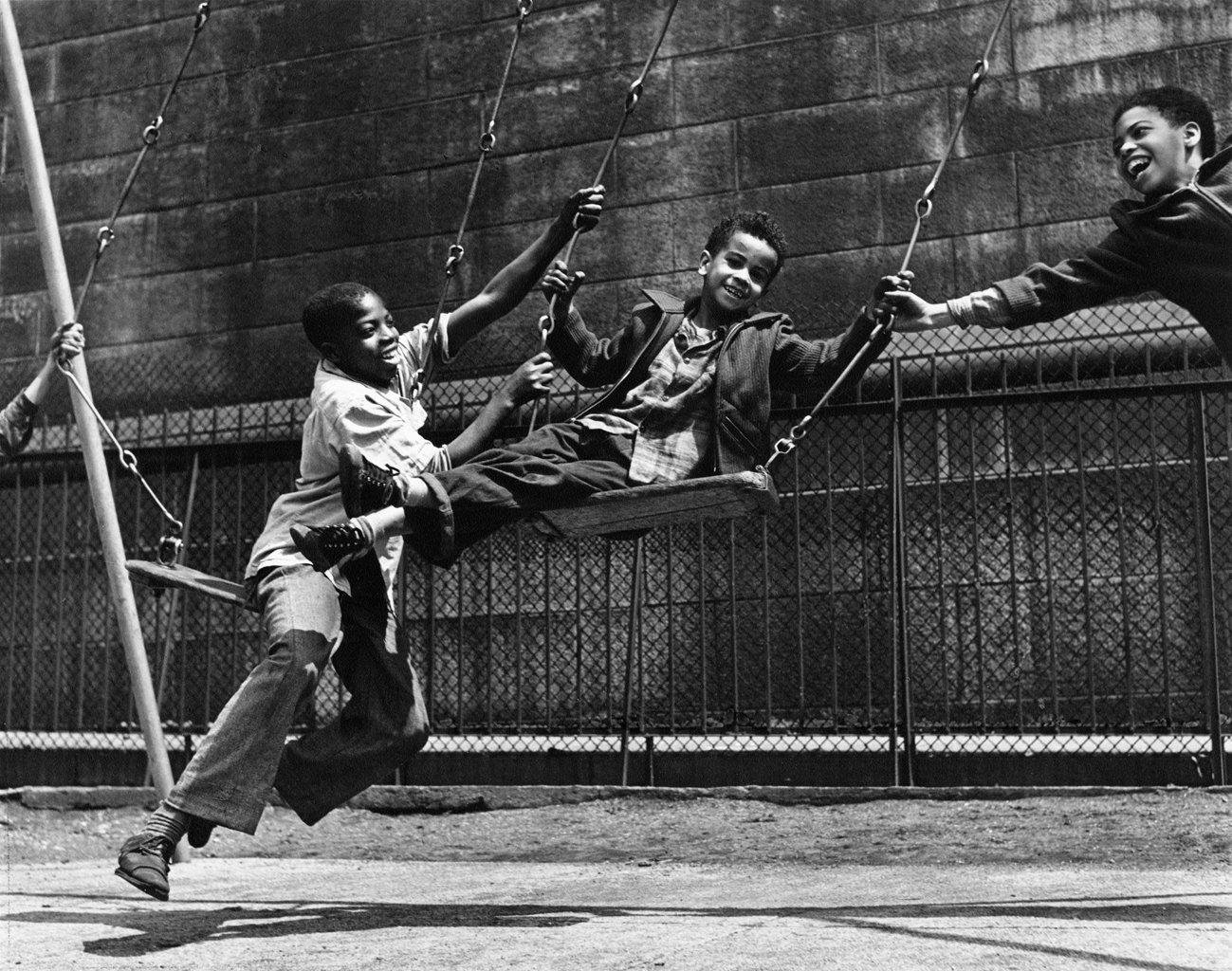 L’anello di congiunzione tra Lewis Hine e Paul Strand si chiamava ...