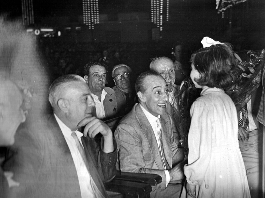 Totò alla festa del Monacone nel Rione Sanità. Foto di Gino (Luigi) Campolongo