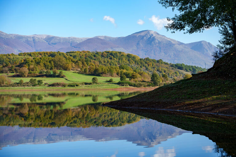 test sigma 20-200mm DG 76mm 200 f9 ISO 100 low