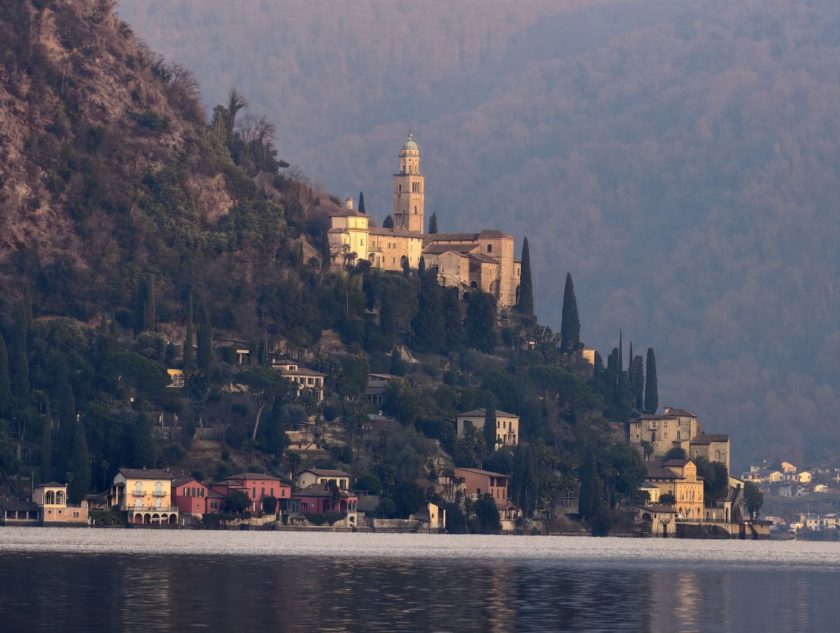 Foto scattata con zoom circa 10x, 250mm di focale equivalente, il massimo possibile senza ritaglio sfruttando i 200 megapixel del modulo tele. Immagine ridimensionata.