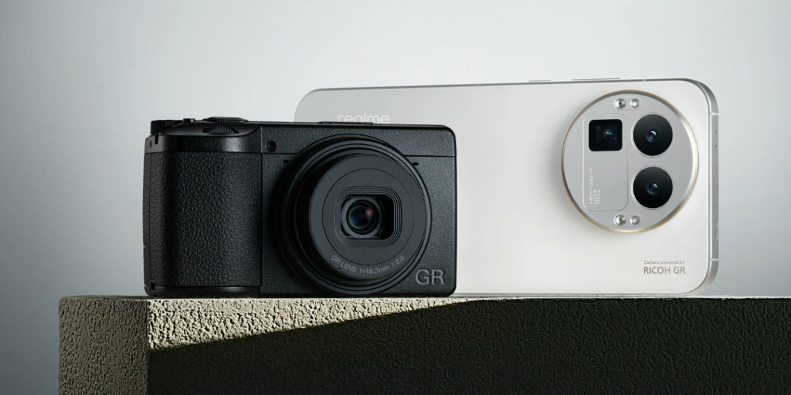 Realme GT 8 Pro e Ricoh GR IV