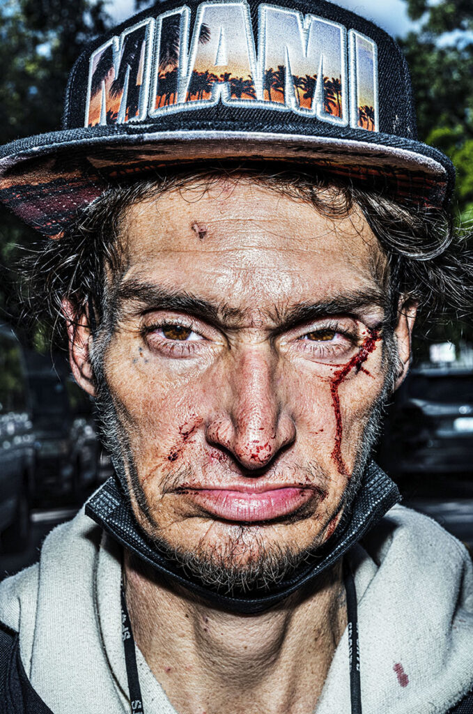 Angel, Overtown, Miami, Florida, Stati Uniti, 2022. © Bruce Gilden/Magnum Photos