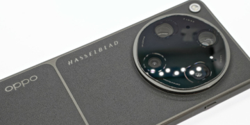 La collaborazione tra Oppo e Hasselblad continua e con il nuovo Find X9 Ultra getta lo sguardo ancora più lontano.