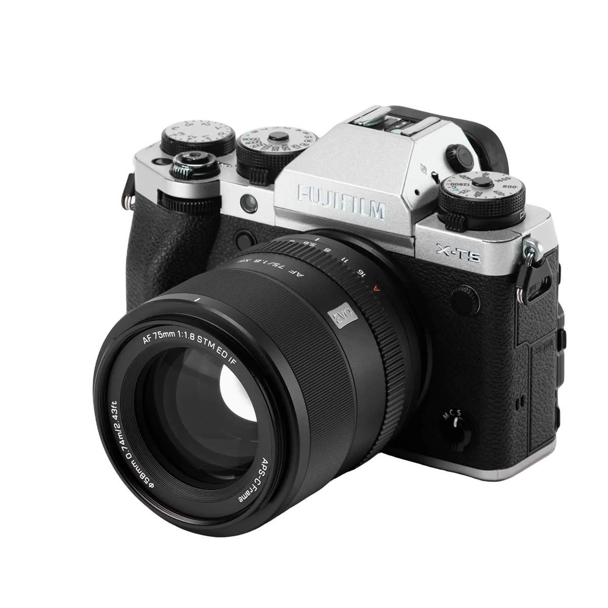 Anche il nuovo Viltrox AF 75mm f/1,8 Evo si adatta all'interfaccia vecchio stile delle Fujifilm X, che molti utilizzano in manuale sfruttando le ghiere fisiche, grazie al comando dei diaframmi sul barilotto.