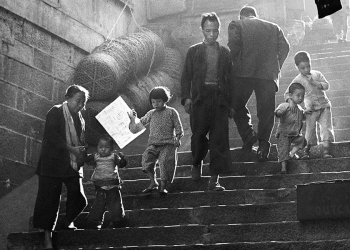 Fan Ho. Il maestro della fotografia di Hong Kong mostra fotografica Torino