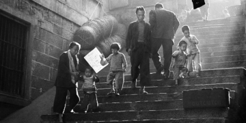 Fan Ho. Il maestro della fotografia di Hong Kong mostra fotografica Torino